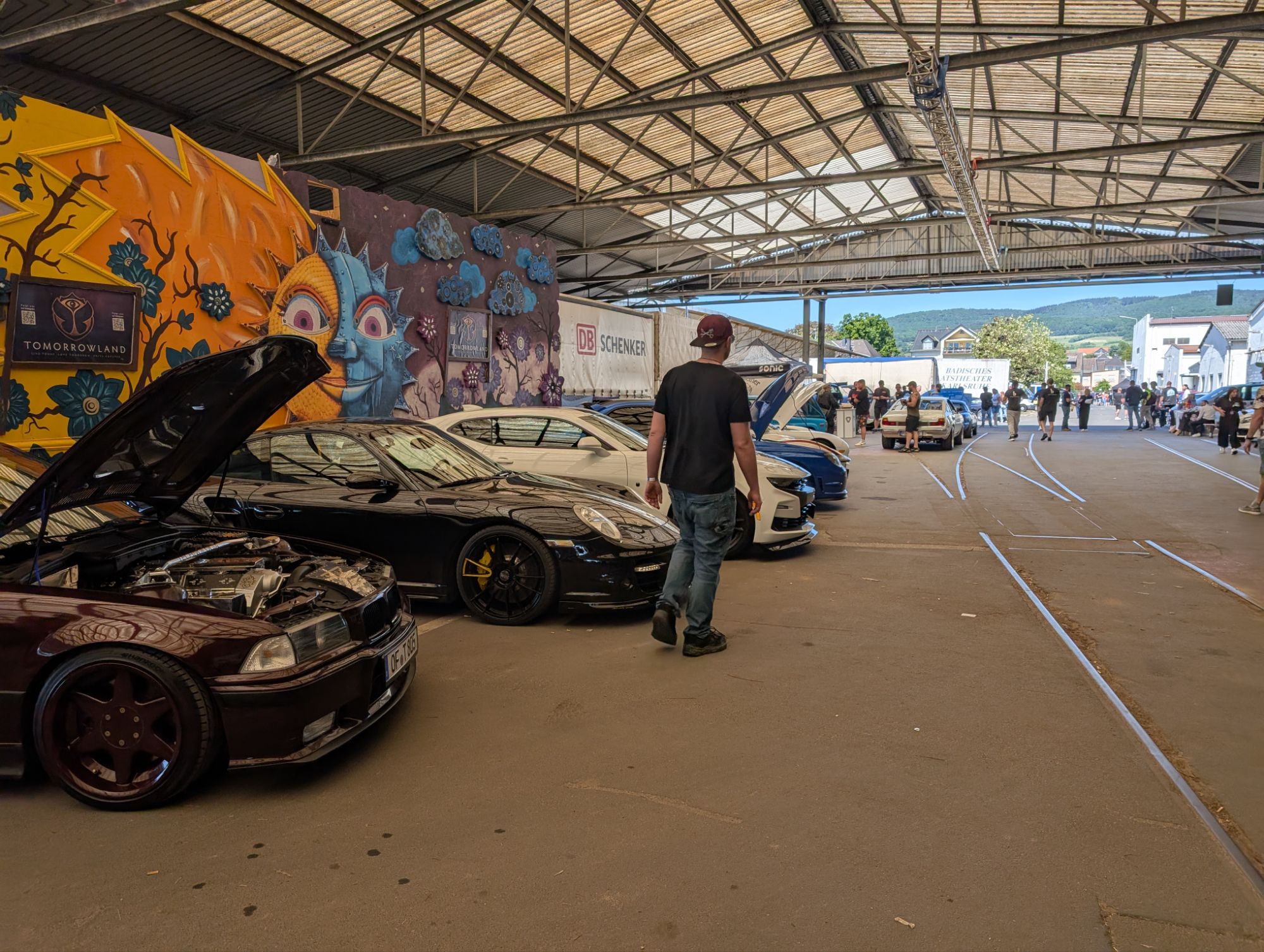 Carmeet X Streetfood